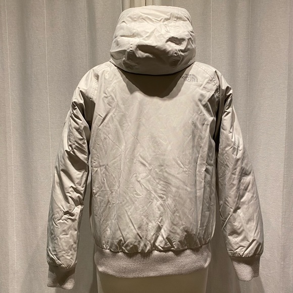 The North Face white bomber jacket - Picture 4 of 6
